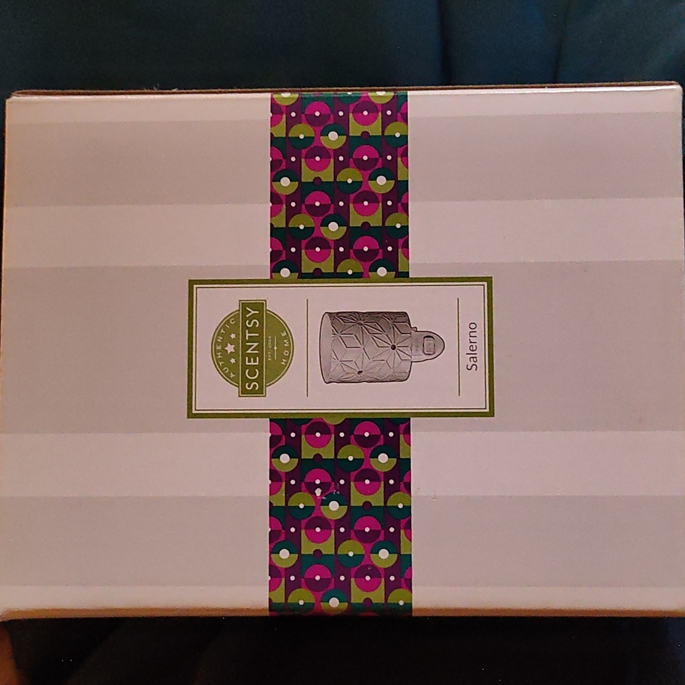 Salerno Mini Wax Warmer Scentsy